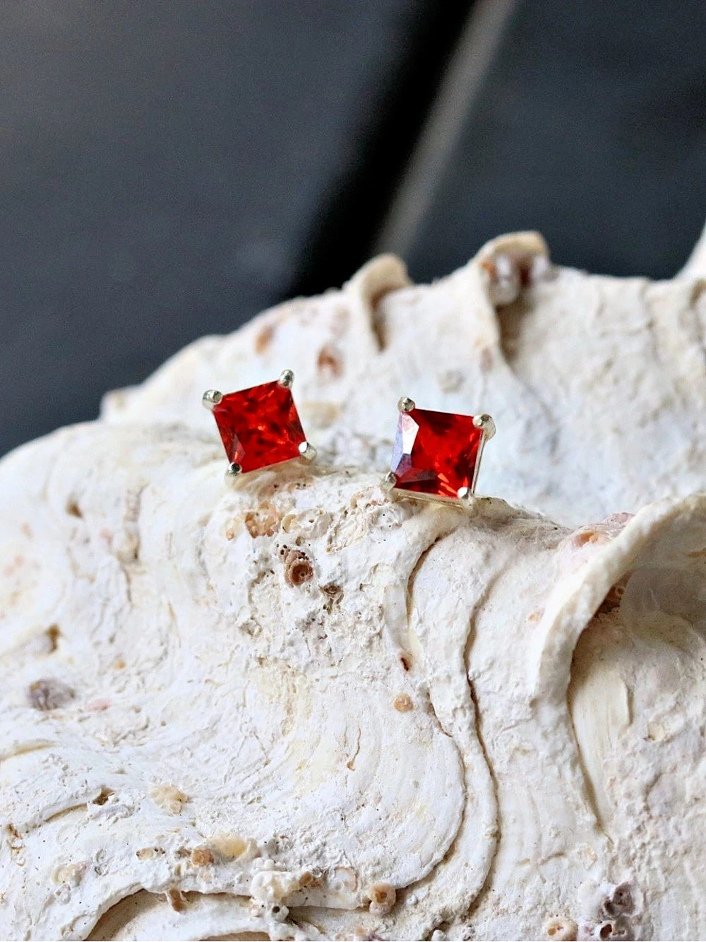 FAS 925 Sterling Silver Red Gemstone Princess cut Stud Earrings